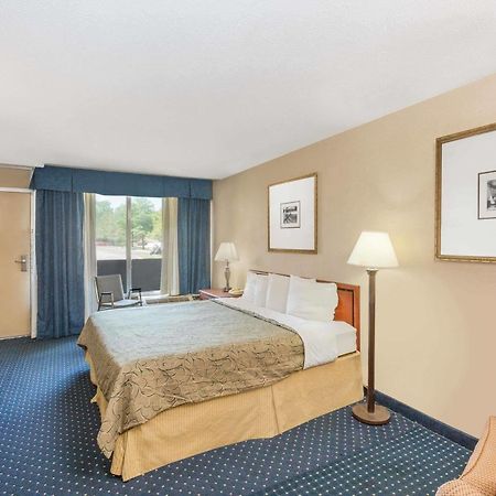 Knights Inn Overland Park Mission Екстер'єр фото